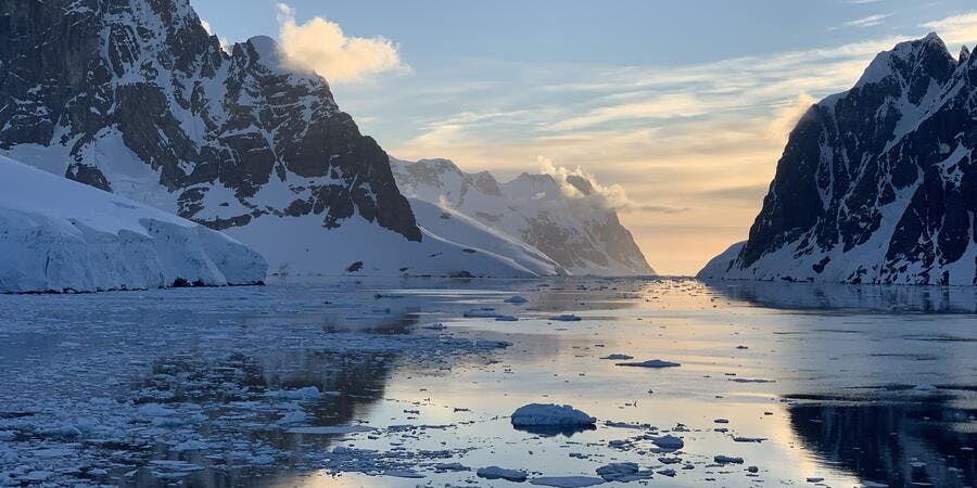 Antarctica (Photo: zsb11080/Cruise Critic member) Antarctica (Photo: zsb11080/Cruise Critic member)