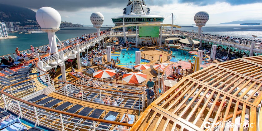 Zoom Background: The Main Pool on Independence of the Seas (Photo: Cruise Critic)