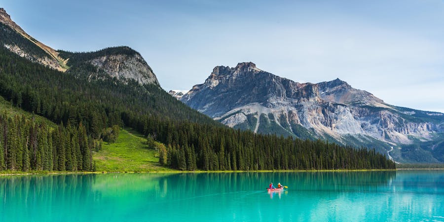 Emerald Lake in the Yoho National Park, Canada (Photo: r.classen/Shutterstock) Emerald Lake in the Yoho National Park, Canada (Photo: r.classen/Shutterstock)