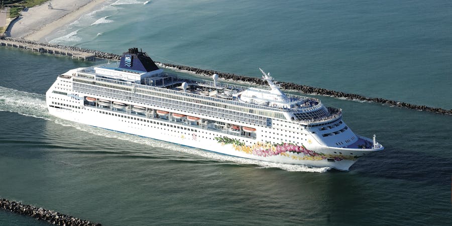 Norwegian Sky (Photo: Norwegian) Norwegian Sky (Photo: Norwegian)