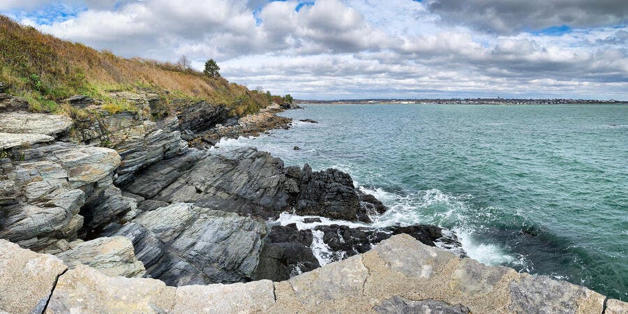 Cliff Walk, Newport Rhode Island (Photo: Gianpaolo_Photo/Shutterstock) Cliff Walk, Newport Rhode Island (Photo: Gianpaolo_Photo/Shutterstock)