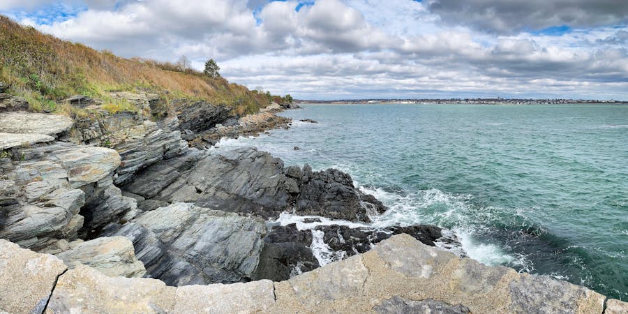 Cliff Walk, Newport Rhode Island (Photo: Gianpaolo_Photo/Shutterstock) Cliff Walk, Newport Rhode Island (Photo: Gianpaolo_Photo/Shutterstock)