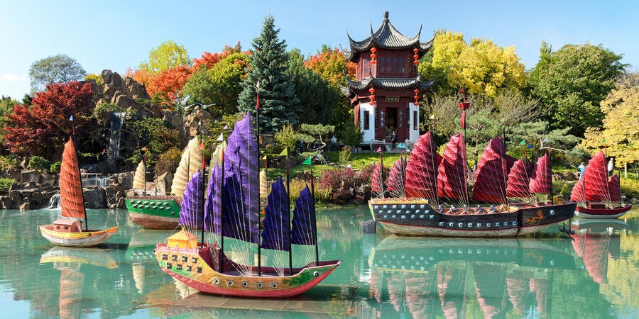 Botanical Garden, Montreal (Photo: Tommy Larey/Shutterstock) Botanical Garden, Montreal (Photo: Tommy Larey/Shutterstock)