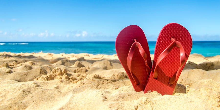 What to Expect on a Cruise: Cruise Clothing (Photo: EllenSmile/Shutterstock) What to Expect on a Cruise: Cruise Clothing (Photo: EllenSmile/Shutterstock)
