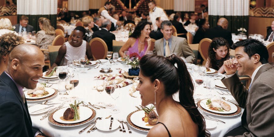Radiance of the Seas Formal Dining (Photo: Royal Caribbean) Radiance of the Seas Formal Dining (Photo: Royal Caribbean)