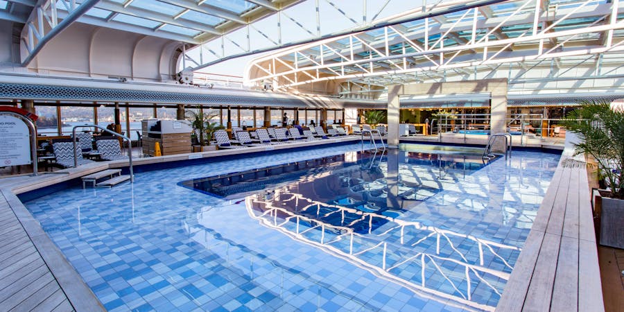 Lido Pool on Eurodam (Photo: Cruise Critic) Lido Pool on Eurodam (Photo: Cruise Critic)