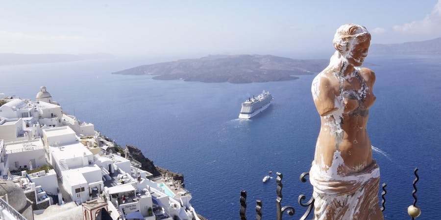 Santorini (Photo: nhojsllih, Cruise Critic member) Santorini (Photo: nhojsllih, Cruise Critic member)