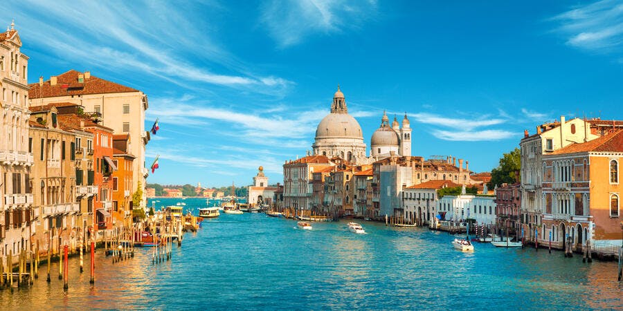 Venice, Italy (Photo: Gurgen Bakhshetyan/Shutterstock) (Photo:LazarenkoD/Shutterstock) Venice, Italy (Photo: Gurgen Bakhshetyan/Shutterstock) (Photo:LazarenkoD/Shutterstock)