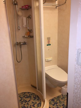 8350 - Shower and toilet in bathroom - on left side of cabin
