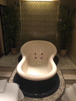 Fabulous bath in the couples' treatment room "Tropical Suite"