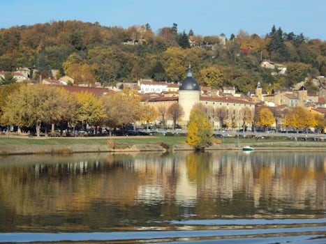 Cruising Saone River from Lyon to Belleville