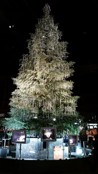 Swarovski Christmas tree, Zurich
