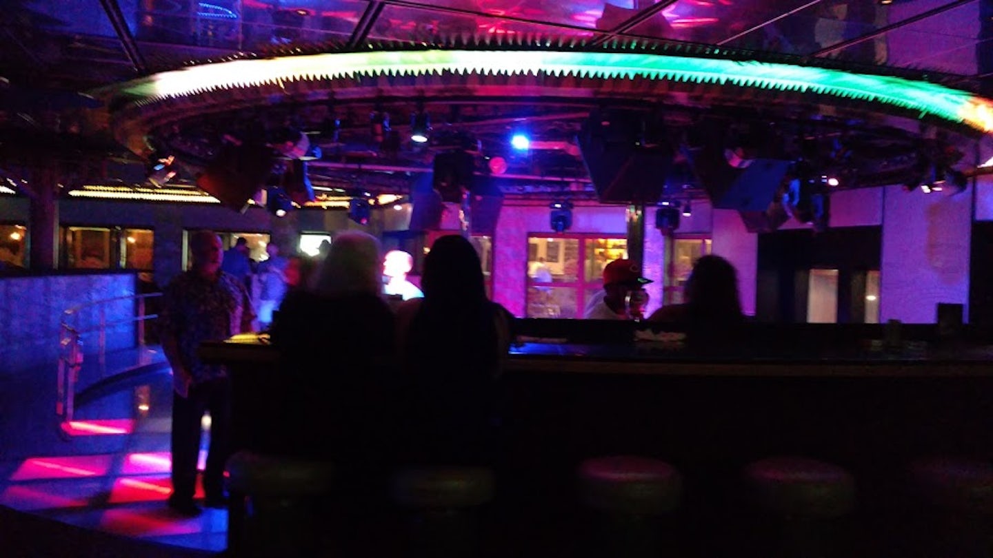 Henris nightclub.