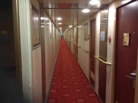 Hallway on deck 9