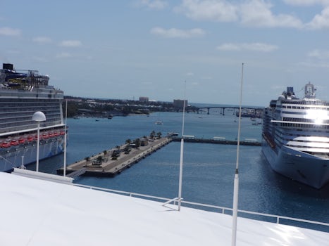 Backing in to the port at Nassau was interesting to watch.