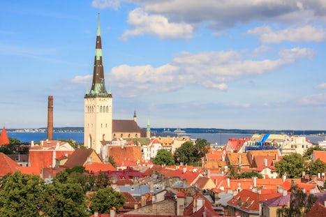 Overlooking Tallinn Old Town, Estonia.
© photography copyright of Sue Leonard