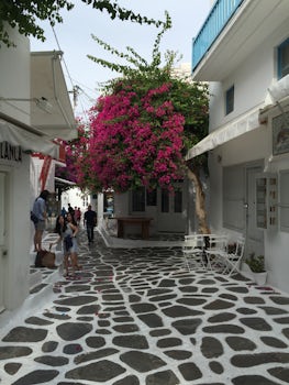 Streets in Mikonos