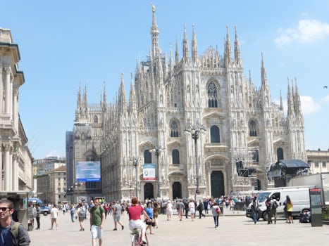 Daytime shot of the piazza and Duomo in Milan, Italy.