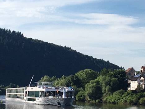 The Scenic Ruby on the Rhine
