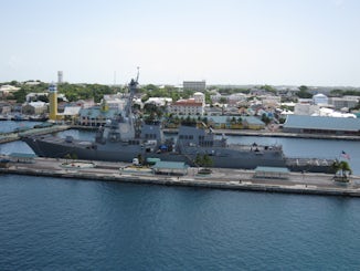 The USS Lassen (DDG-82) in Nassau