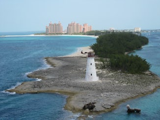 Nassau Lighthouse with the Atlantis Hotel