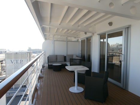 SS Suite balcony