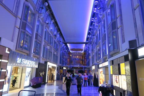 Royal Promenade on The Voyager Of The Seas.
