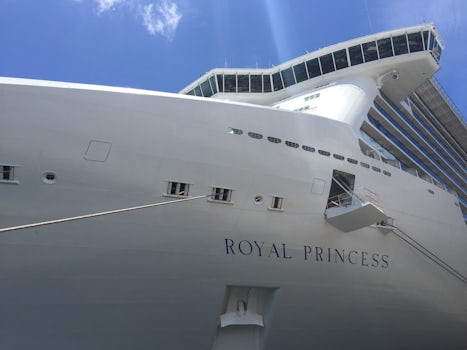 Royal Princess ship at port