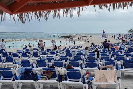 Relaxation at the beach of CocoCay