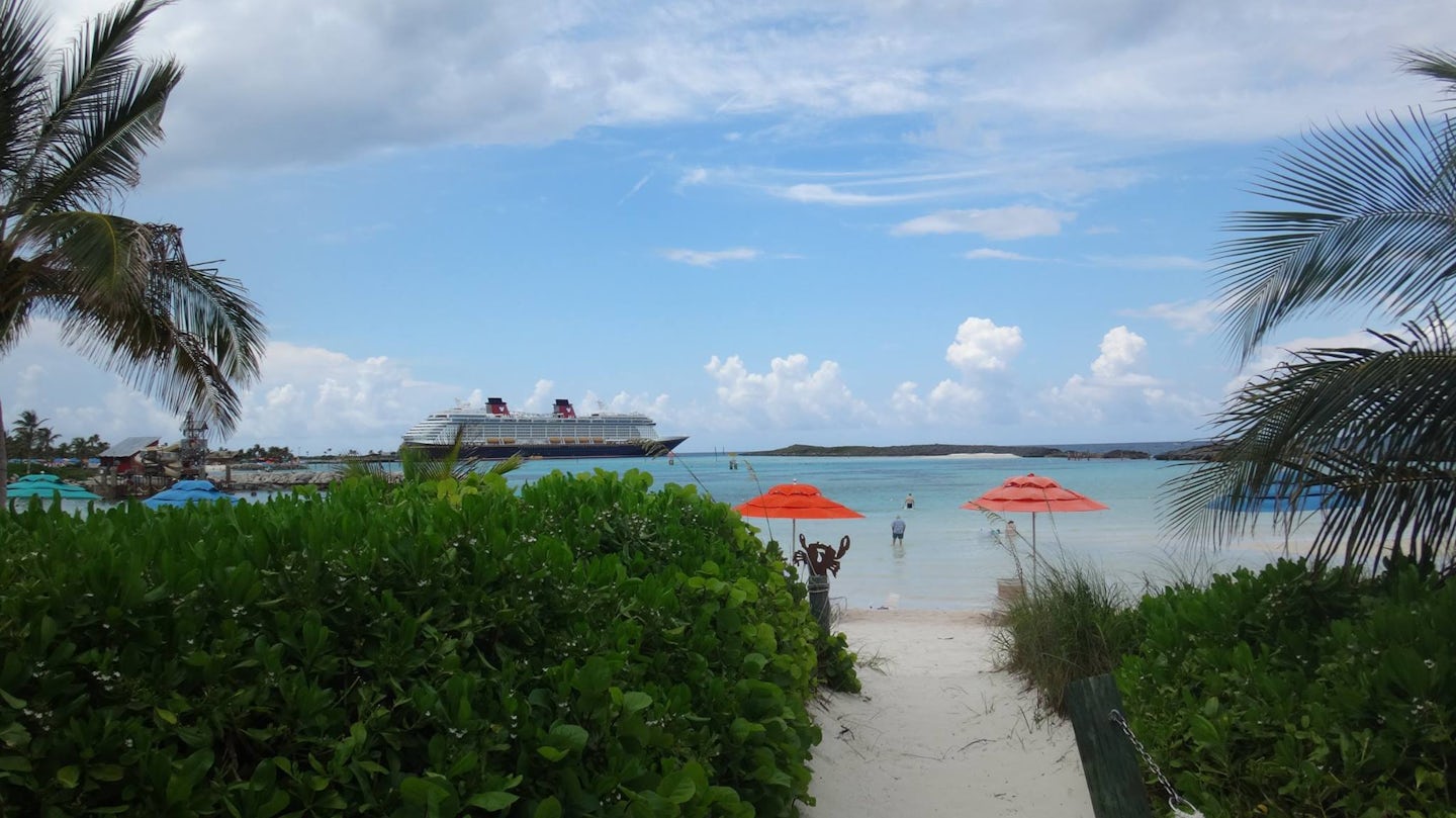 Another beautiful view from our cabana deck on Castaway Cay!