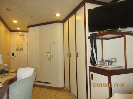 Looking at cabin while sitting on the bed - dressing table on left, cabin d