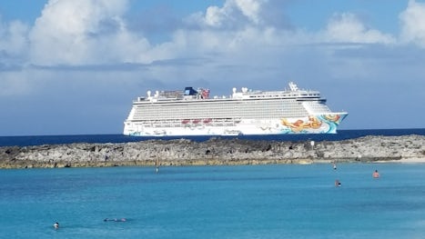 Boat at Stirrup Cay
