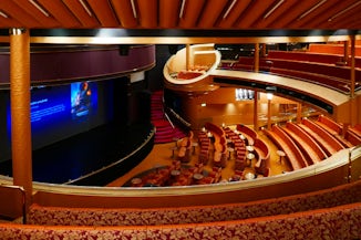 Vista Lounge is Noordam's main theatre