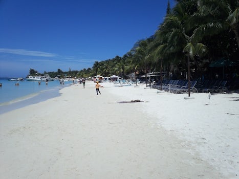 Paradise Resort  (Roatan)
