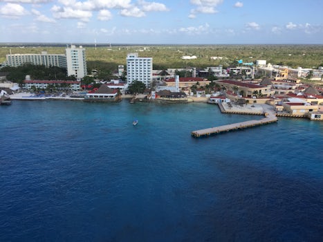 Another view of Cozumel from Oasis, 17th floor Crown Loft suite (L1-1756).
