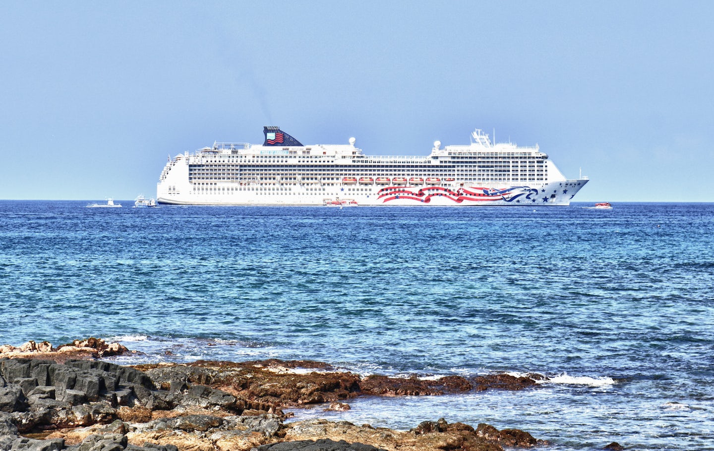 Photo of the ship in Kona, Hawaii.