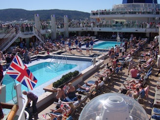 "Sail away party" on Lido deck, leaving Bergen, our last stop.