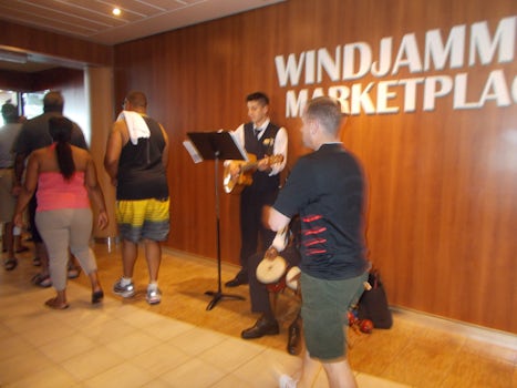 Entertainment just outside the Windjammer