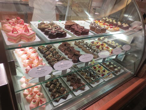 Yummy desserts International Cafe