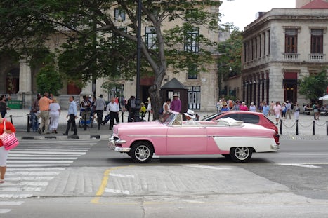 Another old car in Havana