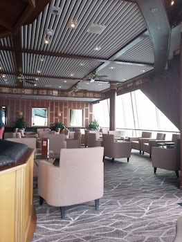General view of the Outrigger lounge on Sky