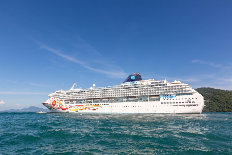 norwegian cruise lines internet packages
