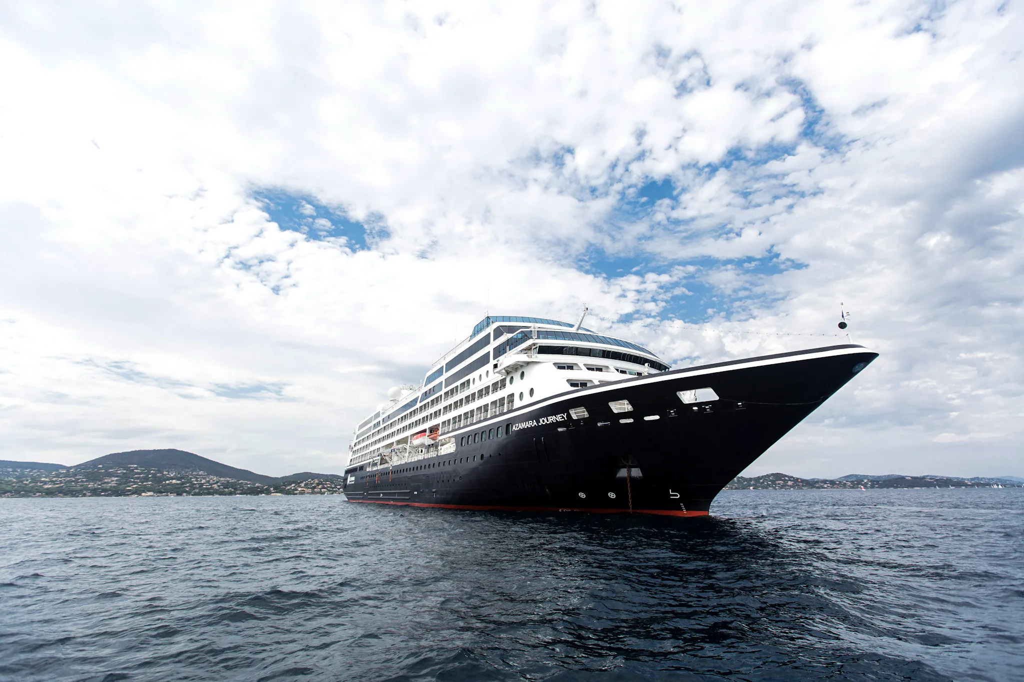 What Are R-Class Cruise Ships?