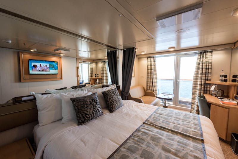 Cruise Ship Rooms: How to Choose the Cabin That's Right for You