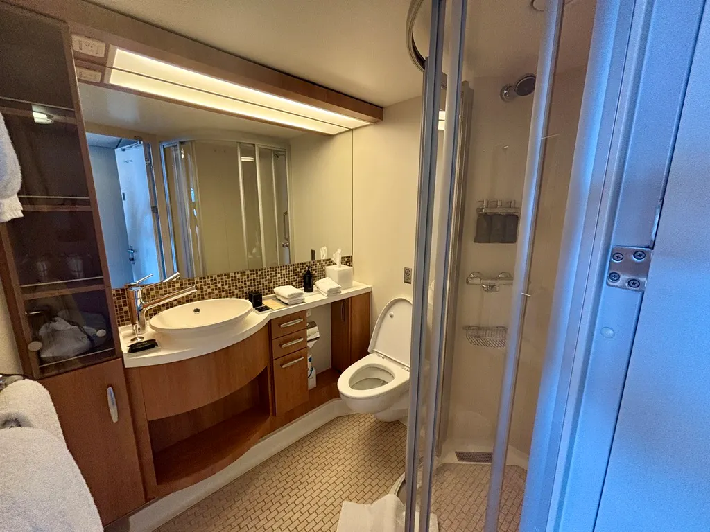 Celebrity Silhouette Cabin 60 Photos - Moonagedaydream.film