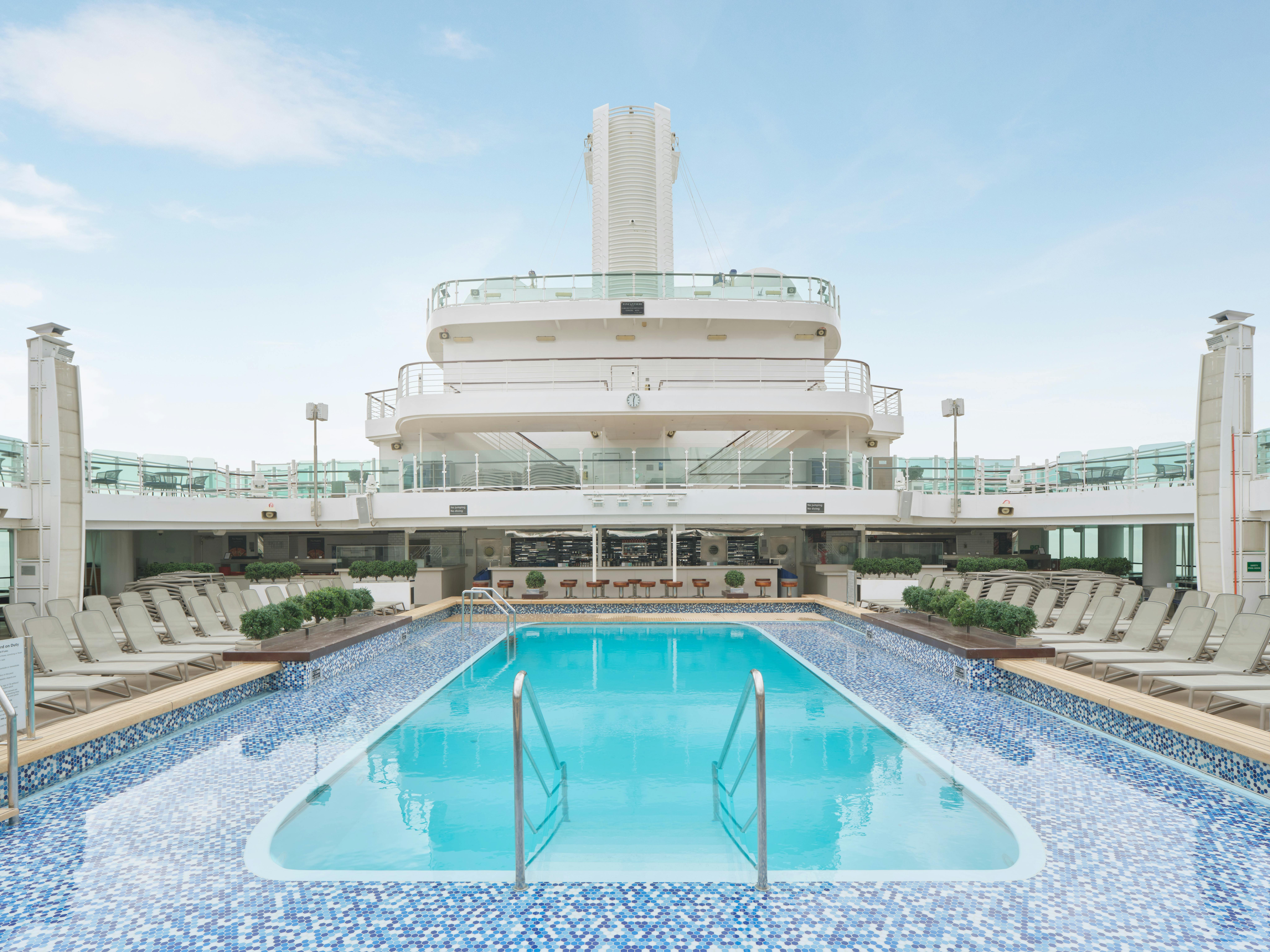 Britannia Cruise: Expert Review (2023)