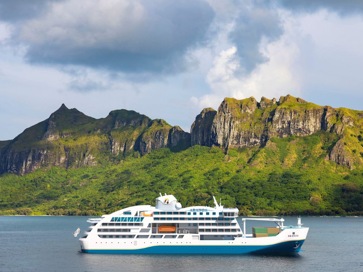 https://img.cruisecritic.net/cms-sb/f/1005231/1200x900/d3a0dc35de/the-aranoa-sailing-in-french-polynesia.png