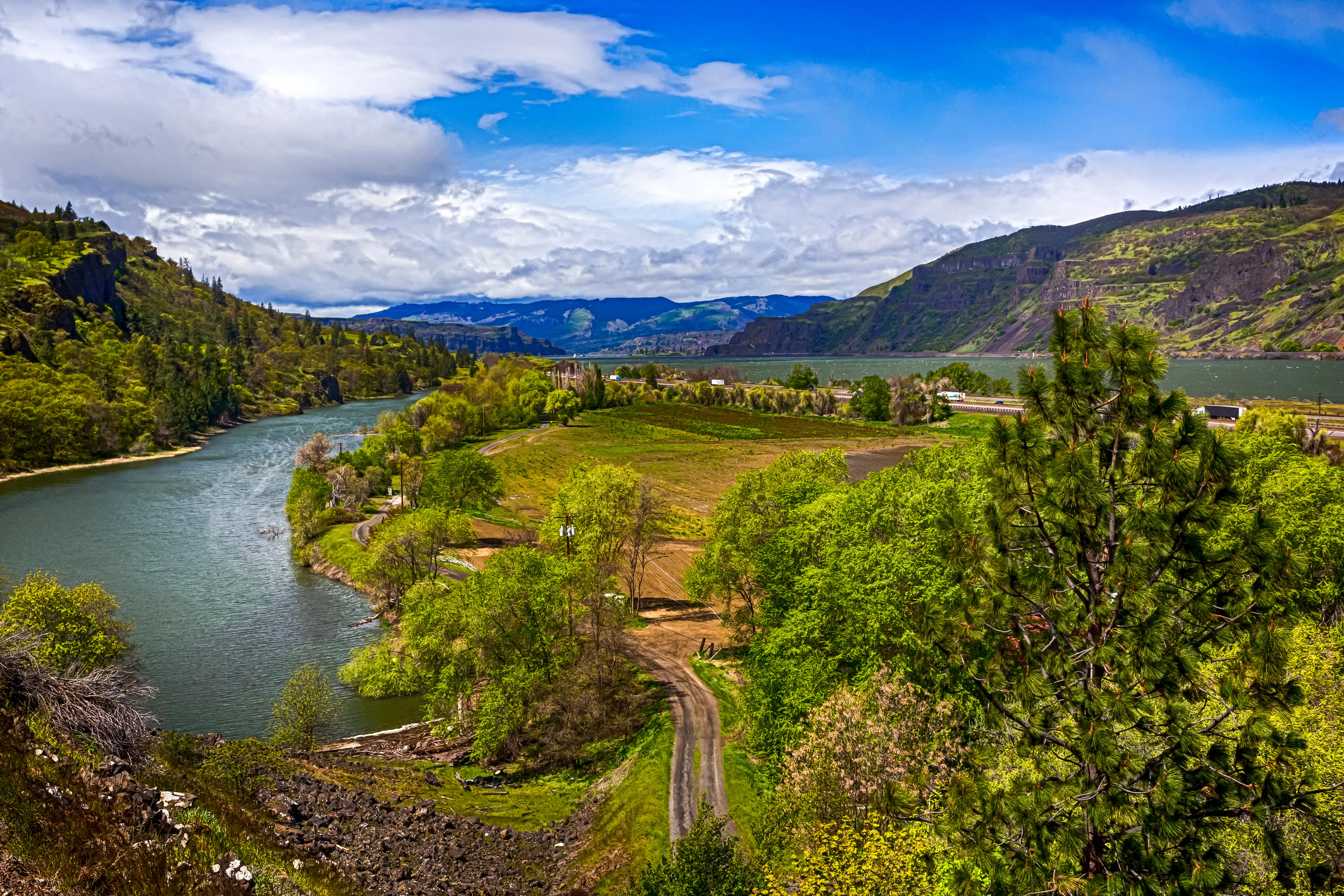 Columbia River Cruises | Plan a Cruise Down the Columbia