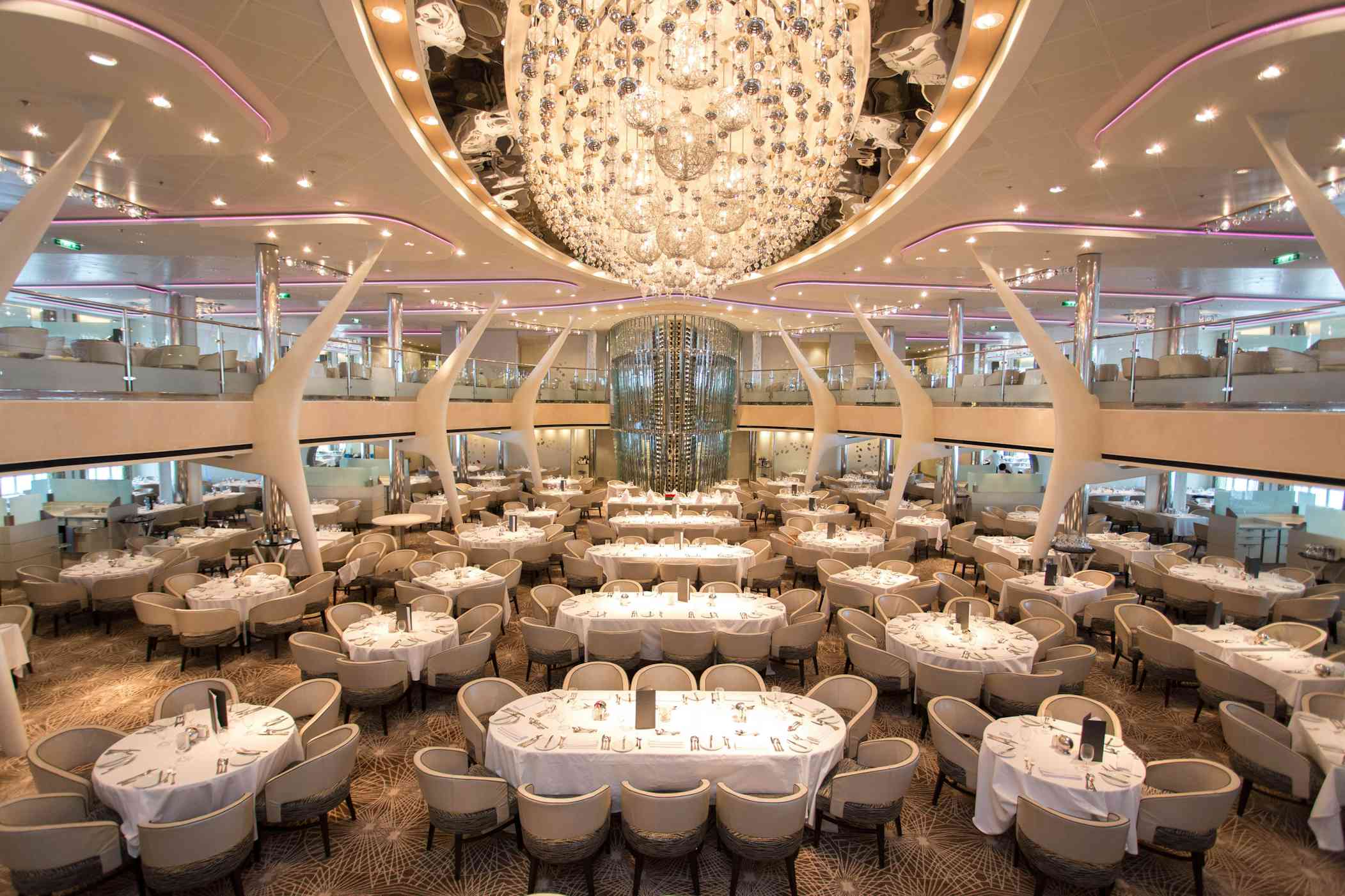 7 Tips for Eating and Dining on Cruises