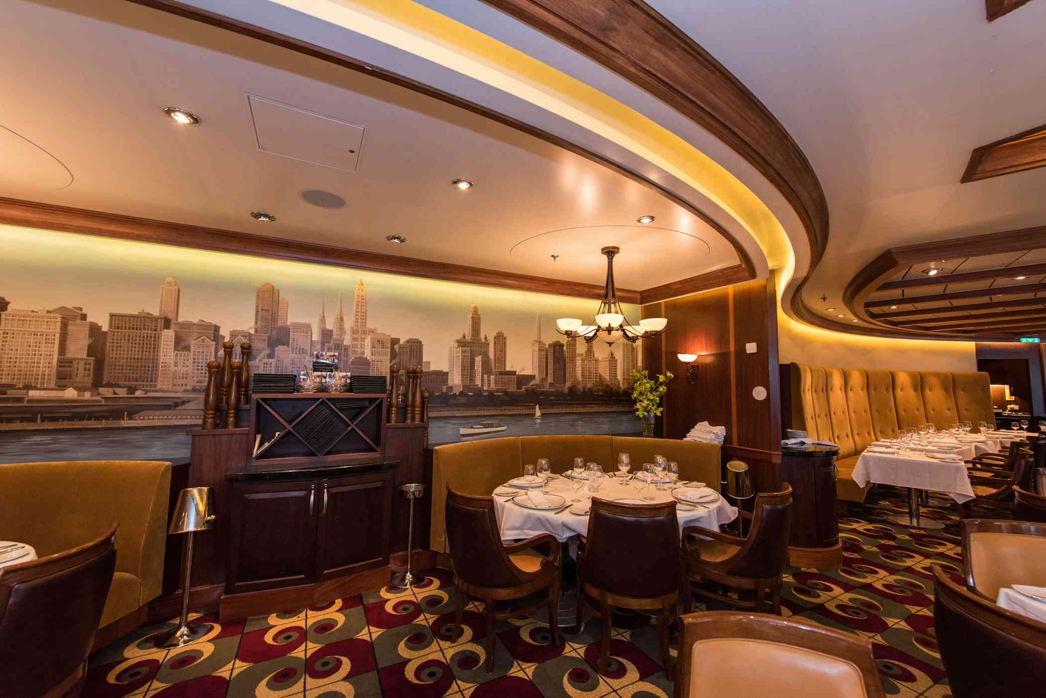 The 7 best restaurants aboard cruise ships